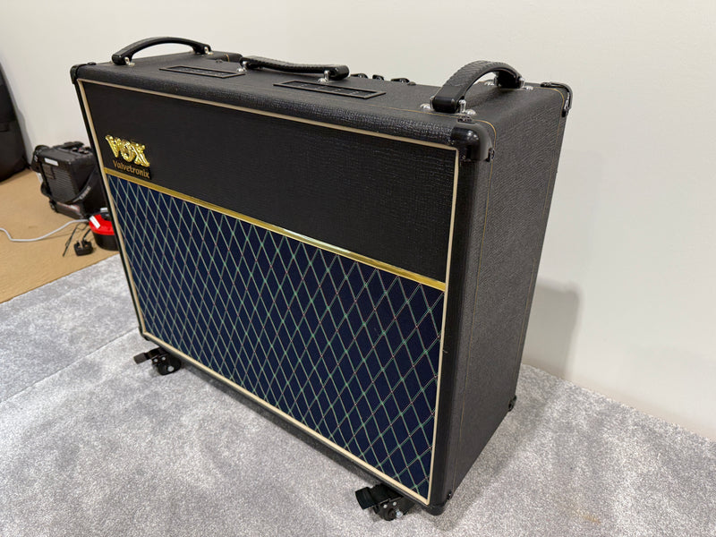 Vox AD120VT Guitar Amplifier with Vox VC4 Foot Controller and Amp Covers - Image 14
