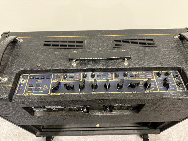 Vox AD120VT Guitar Amplifier with Vox VC4 Foot Controller and Amp Covers - Image 5