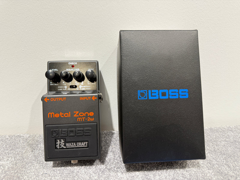 Boss MT-2W Waza Craft Metal Zone - Guitar / Effects Pedal - Image 2