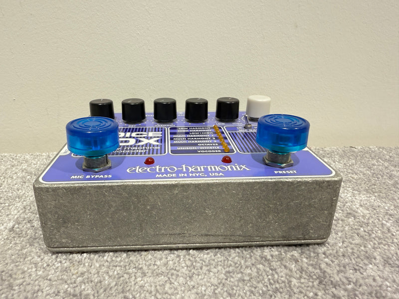 Electro-Harmonix Voice Box - Harmony Machine and Vocoder Pedal - Image 3