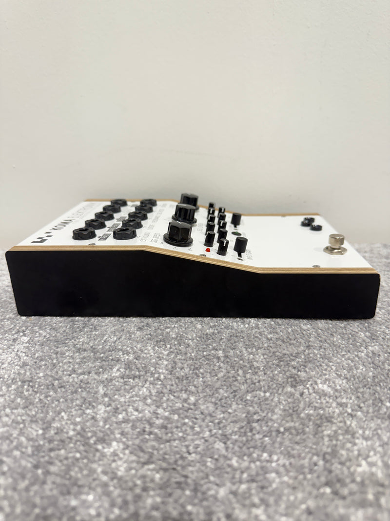 Koma Elektronik FT201 Analog Filter / 10 Step Sequencer - Image 4