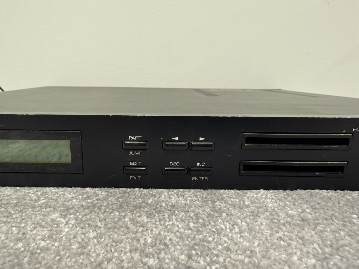 Roland U-110 PCM Sound Module / Midi PCM - Rack Mountable