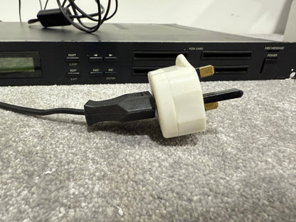 Roland U-110 PCM Sound Module / Midi PCM - Rack Mountable