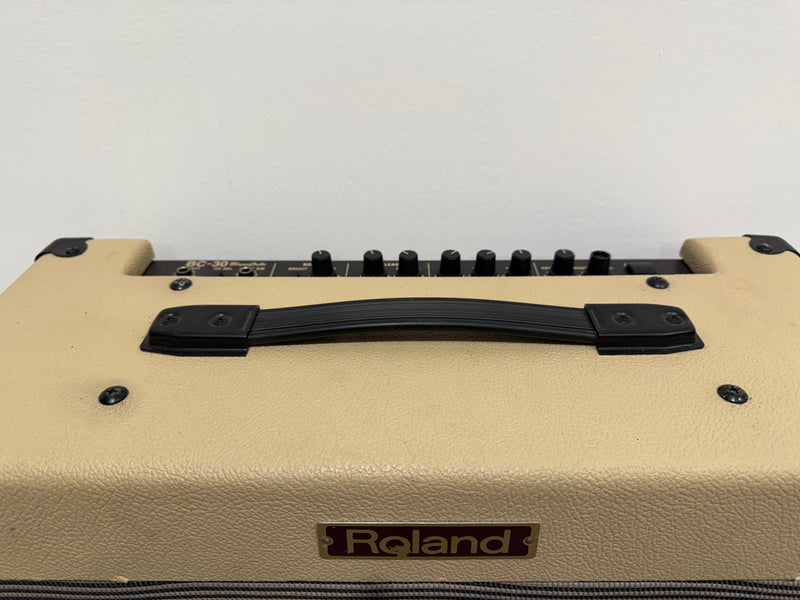 Roland BC-30 Blues Cube Guitar Amplifier - Image 18