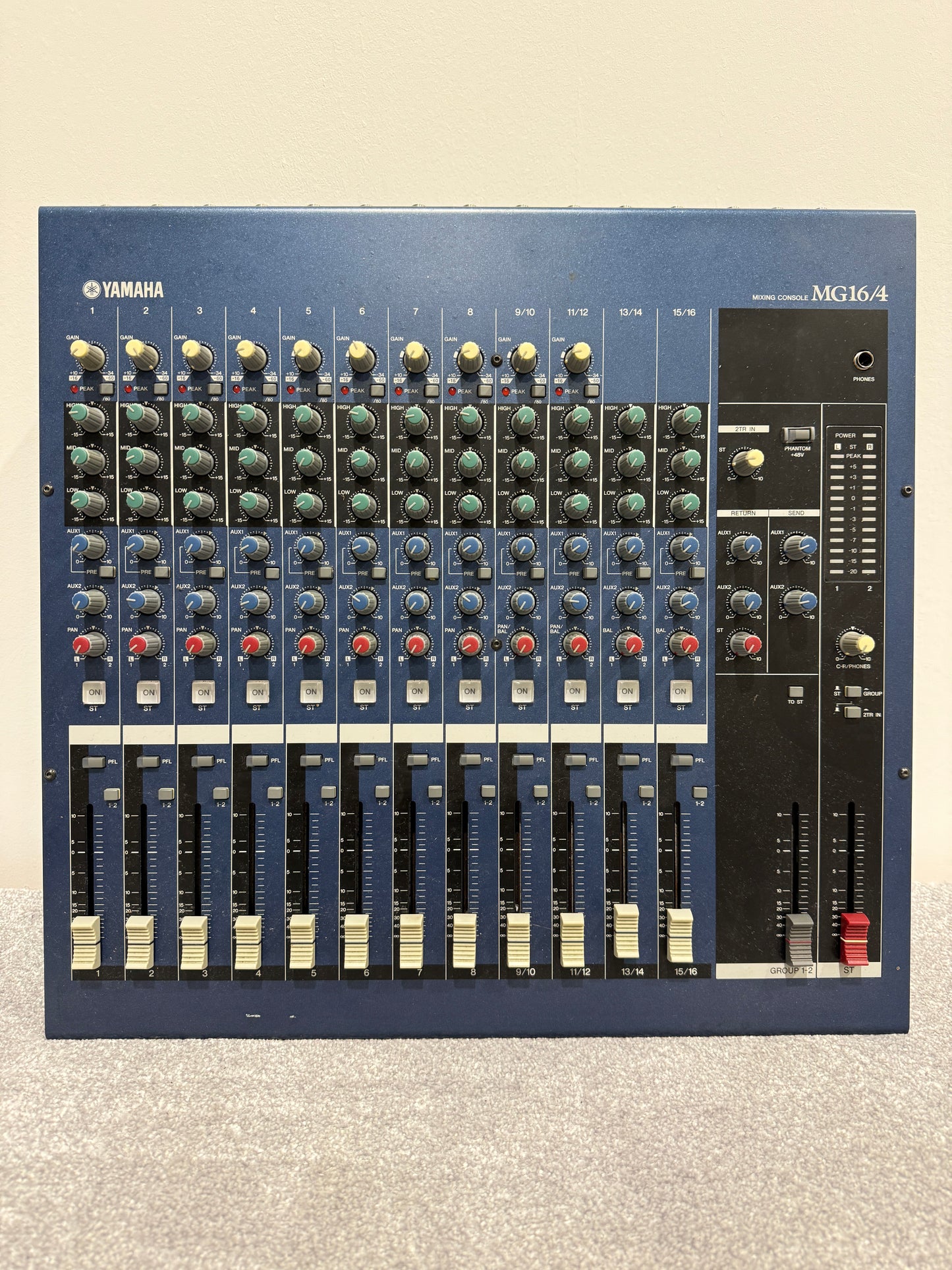 Yamaha MG16/4 Mixing Console