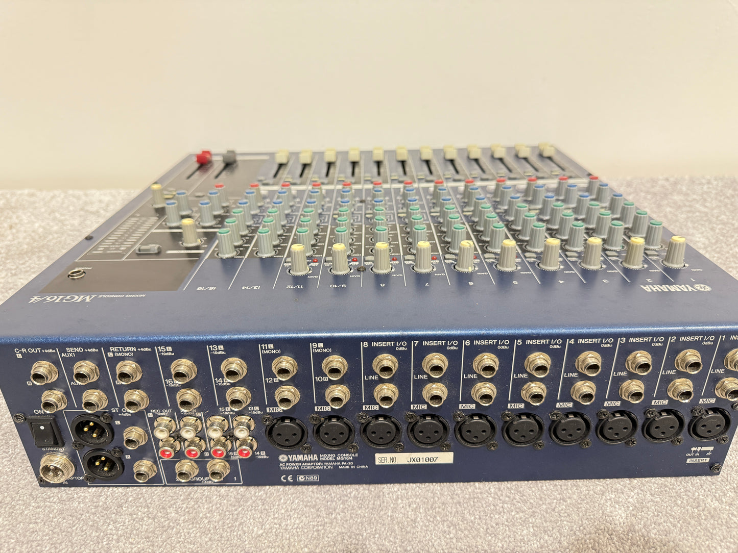 Yamaha MG16/4 Mixing Console