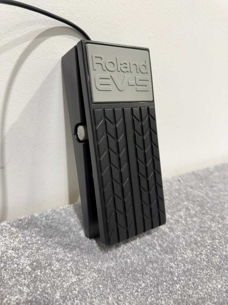 Roland EV-5 Expression Pedal Effects Keyboard - Image 2