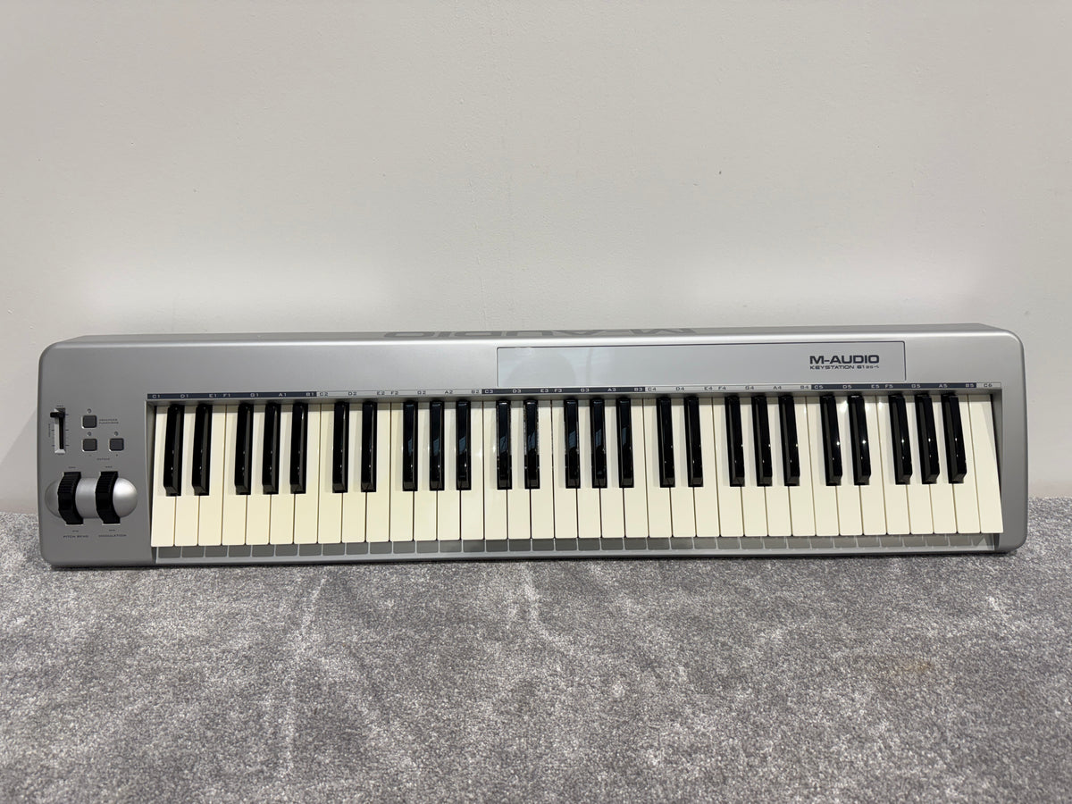 M-Audio Keystation 61es Semi Weighted USB Midi Controller / Keyboard