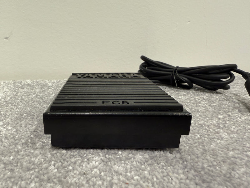 Yamaha FC5 Sustain Pedal for Keyboards - Image 5
