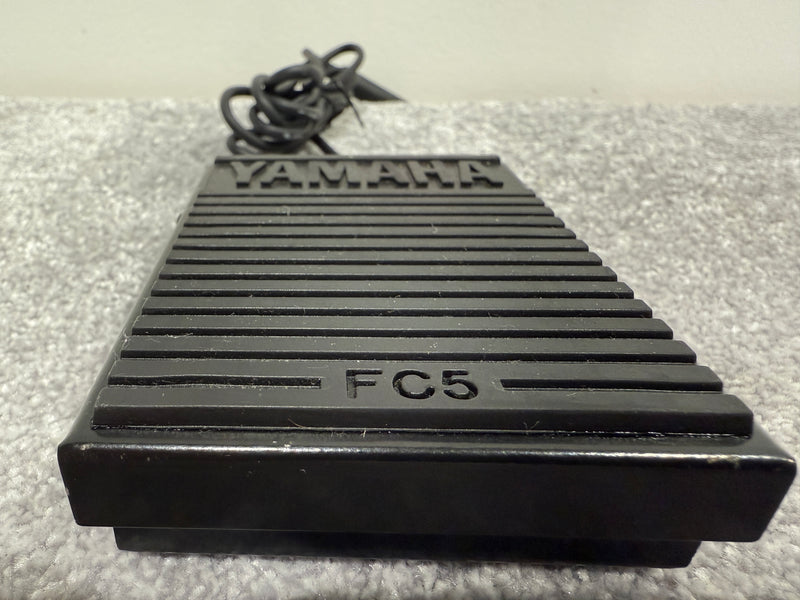 Yamaha FC5 Sustain Pedal for Keyboards - Image 8