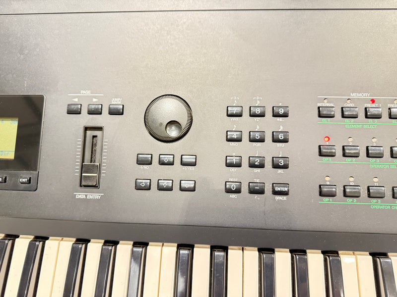 Yamaha SY99 Keyboard Synthesiser - Image 9