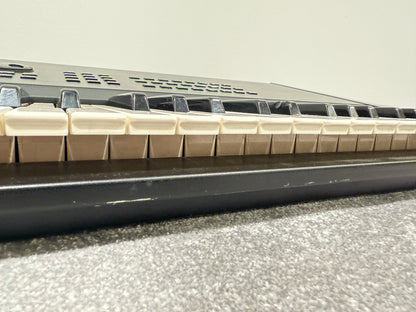 Yamaha SY99 Keyboard Synthesiser