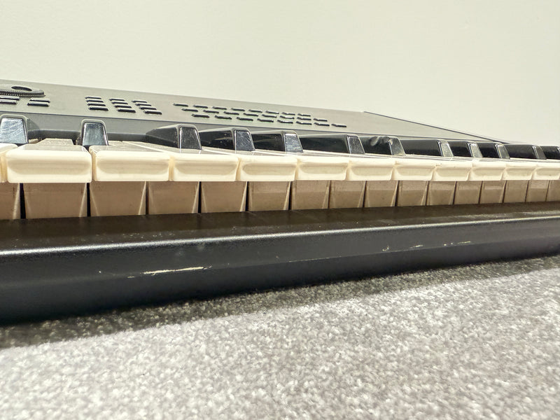 Yamaha SY99 Keyboard Synthesiser - Image 13