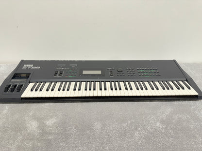 Yamaha SY99 Keyboard Synthesiser
