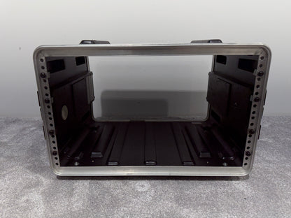 SKB 4u Plastic / Metal Rack Mount Flight Case