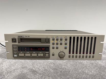 Tascam DA-38 - Digital Multitrack Recorder