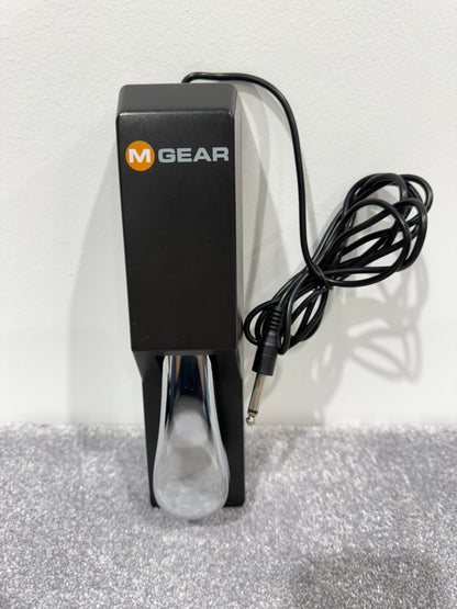 M Gear, M-Audio SP-2 - Universal Sustain Pedal with Piano Style Action - for MIDI Keyboards, Digital Pianos, Electronic Keyboards & More
