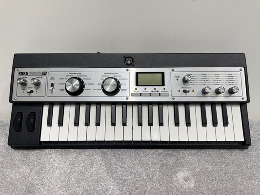 Korg microKORG XL - Synthesiser / Vocoder - 37 key mini keyboard - 128 sounds - Boxed