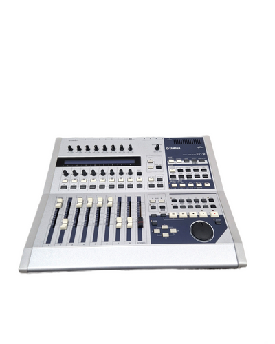 Yamaha 01X - Digital Mixing Studio - Excellent w/ Power Supply
