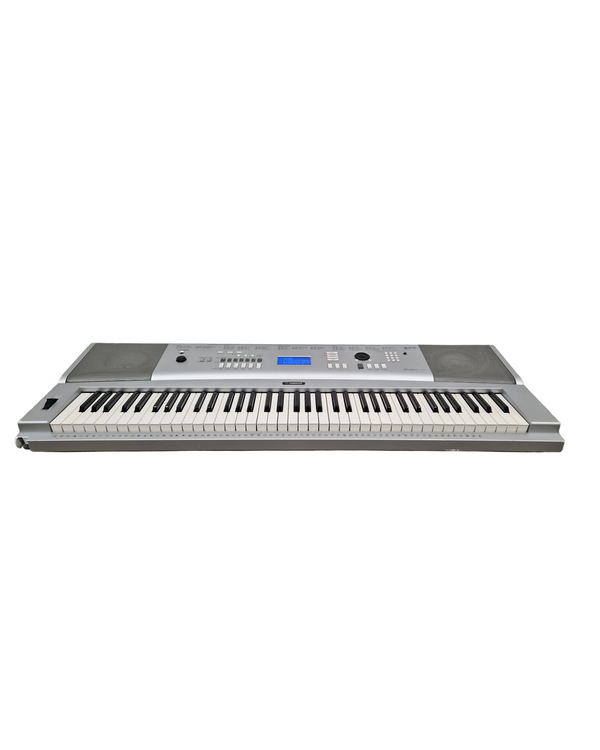 Yamaha DGX-220 Silver Keyboard - 76-Key Portable - Good w/ Power Supply