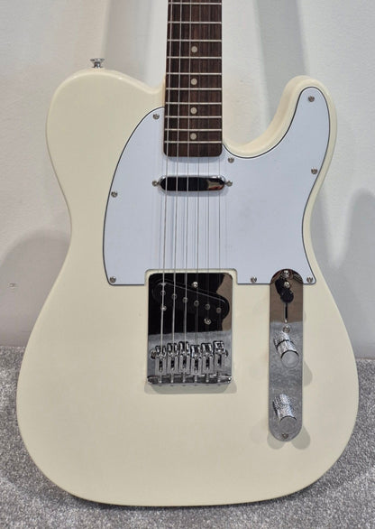 Squier Affinity Telecaster Electric Guitar - White w/ Soft Gig Bag