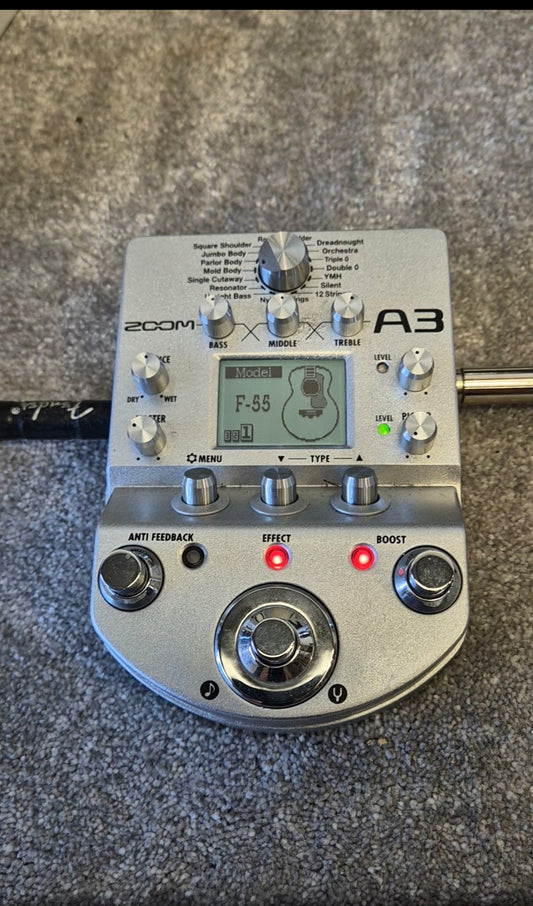 Zoom A3 Pre-Amp & Effects Pedal for Acoustic Guitar