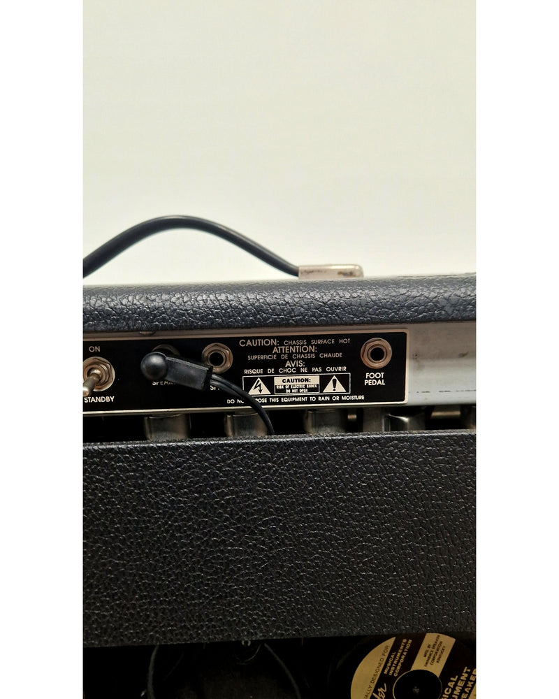 Fender Twin Reverb 2000 - Guitar Amplifier - Good w/ footswitch - image 16