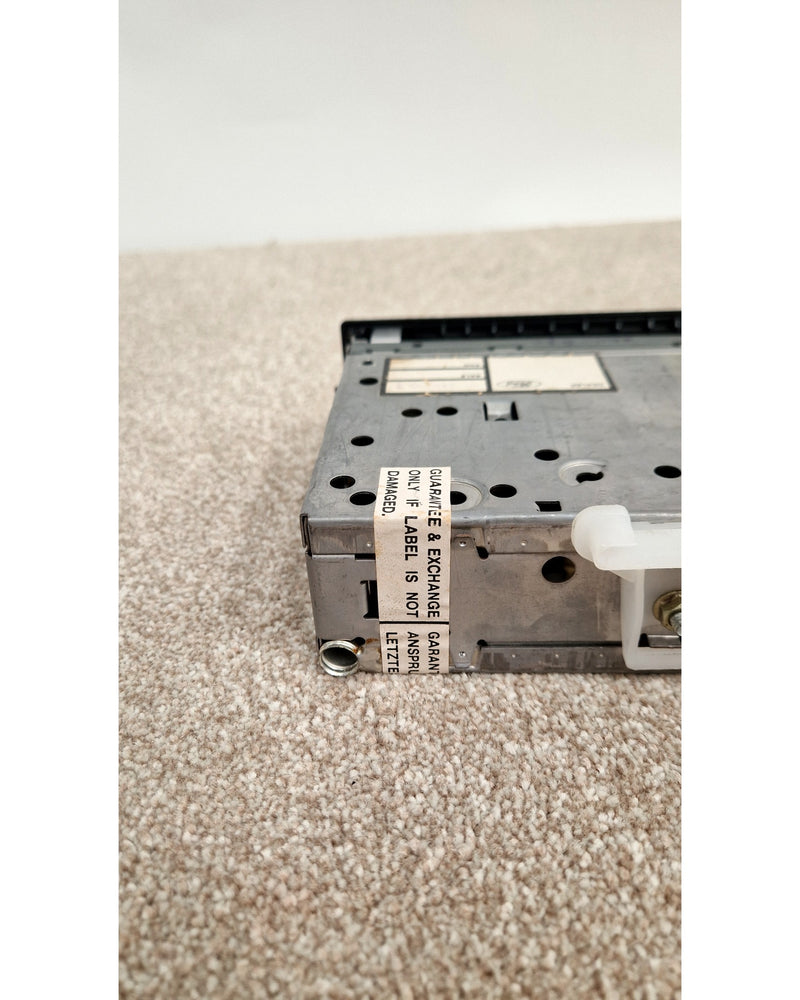 Ford P21 - Car Radio - Good - Image 9