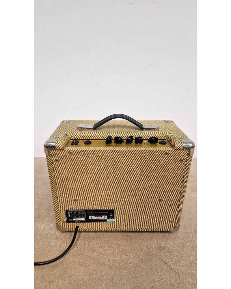 Belcat V15G - Guitar Amplifiers - Very Good - Image 9