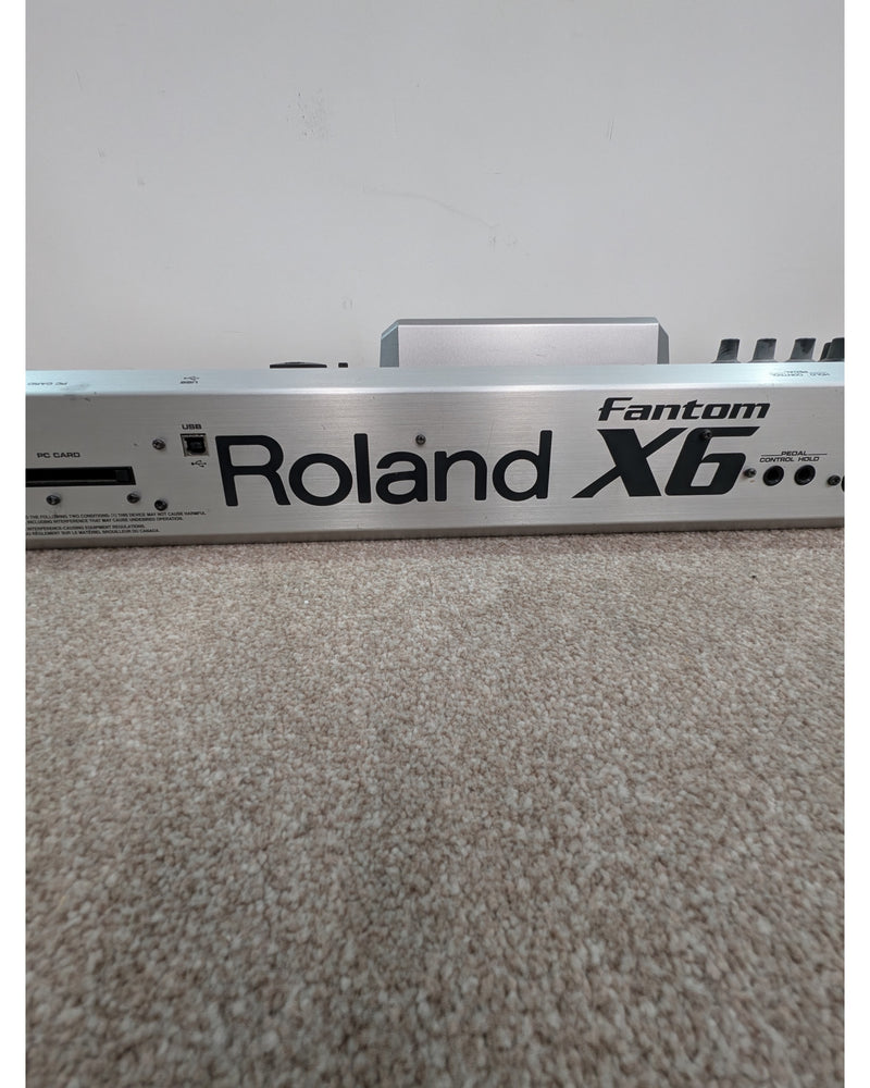 Roland Fantom X6 - Synthesizer - Very Good w/ Soft Case - image 16