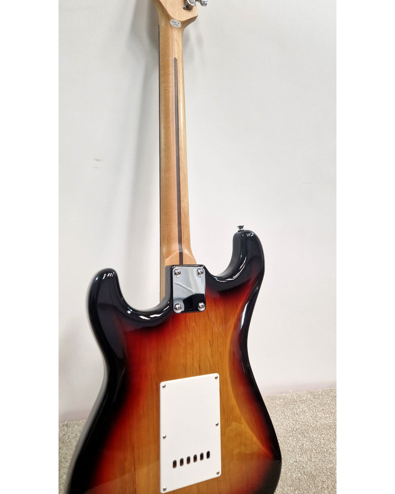 Westfield E1000 Strat - Electric Guitar - Sunburst - Excellent w/ Soft Case - image 4