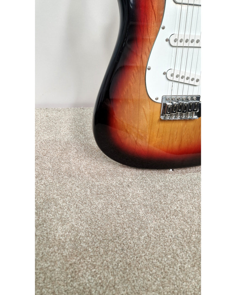 Westfield E1000 Strat - Electric Guitar - Sunburst - Excellent w/ Soft Case - image 10