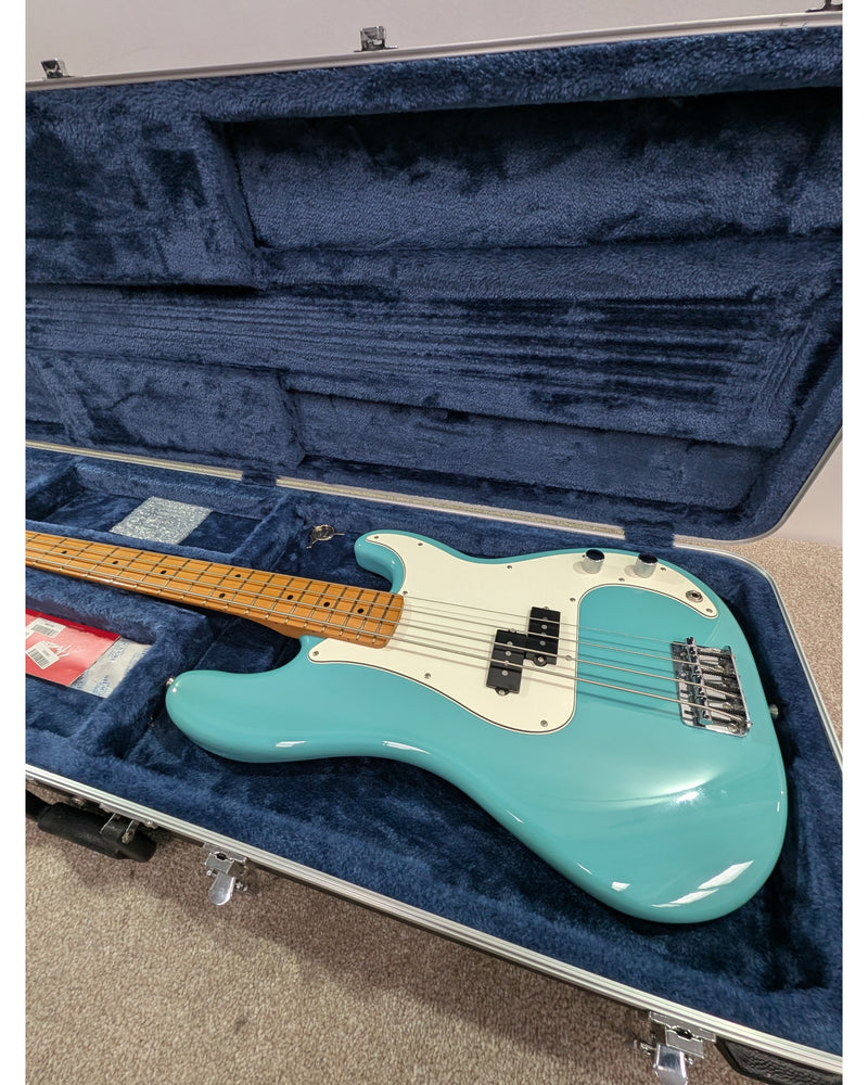 Fender Player II Precision Bass (2024) - Bass Guitar - Aquatone Blue - Like New w/ Hard Case & New Strings - image 12