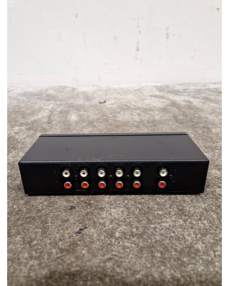 1x5 Stereo Audio Switch - Black - Good - Image 3