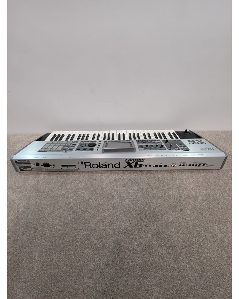 Roland Fantom X6 - Synthesizer - Very Good w/ Soft Case - image 14
