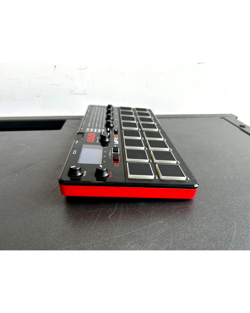 AKAI Professional MPX16 - Audio Sampler - Black/Red - Excellent - Image 4
