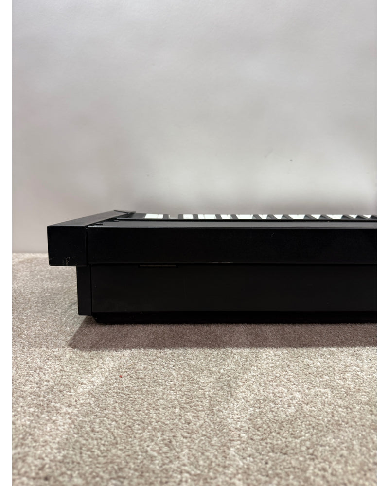 Yamaha KX88 - MIDI Controller - Fair - image 10