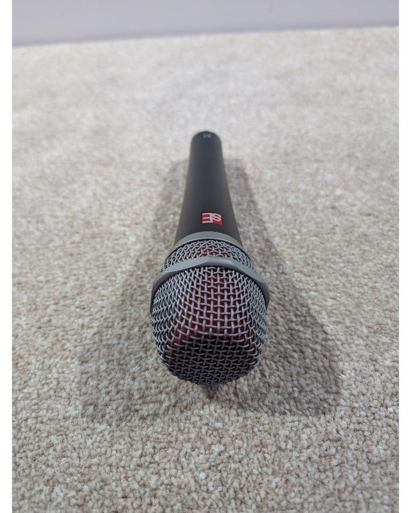 sE Electronics V7 - Dynamic Microphone - Like New w/ Soft Case - image 4