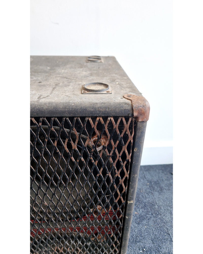 Trace Elliot 1048 - Bass Cabinet - Red Stripe - Spares or Repair - Image 3