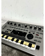 Roland MC-303 - Synthesizer - Silver - Excellent - Image 8
