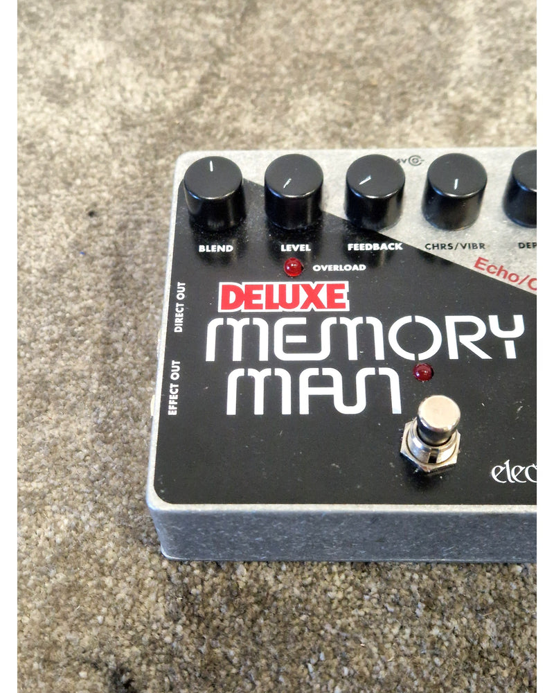 Electro-Harmonix Deluxe Memory Man (UK 230V) - Effects Pedal - Silver - Excellent w/ Original Box - Image 9
