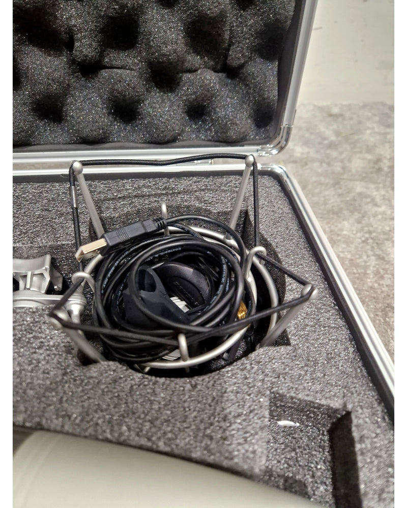 Samson C03U - Microphone - USB Multi-Pattern Condenser - Excellent w/ Hard Case - Image 17