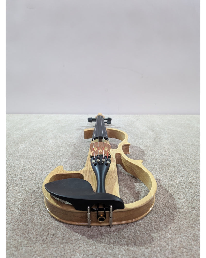 Gear4music Electric Violin - Violins & Strings - Natural - Excellent w/ Hard Case & Key to the hardcase - image 3