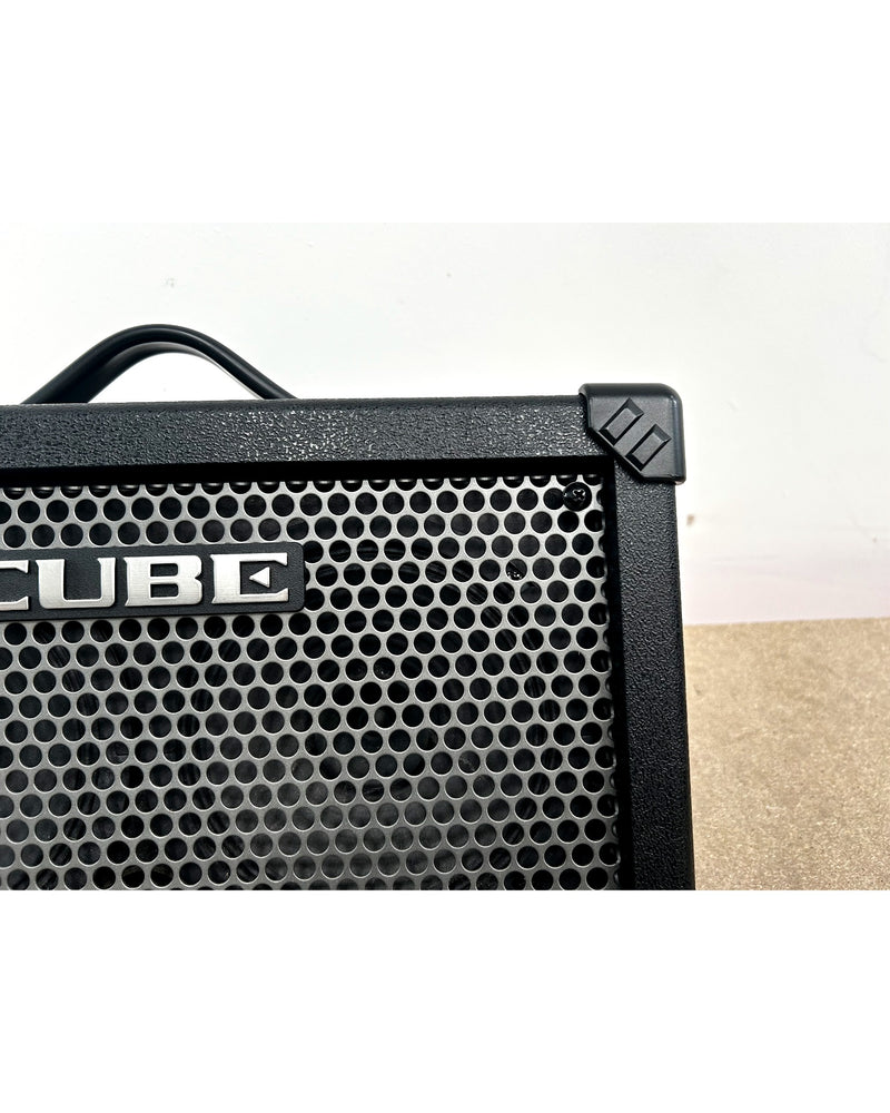 Roland Cube Street - Guitar Amplifiers - Black - Good w/ Soft Case & Power Supply - Image 3