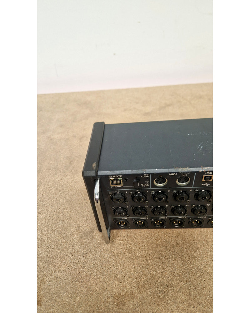 Behringer X-air XR-18 - Adapters & Converters - Good - Image 5