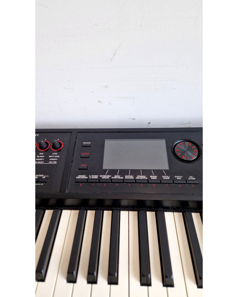 Roland FA-08 - Synthesizer Keyboards - Black - Excellent w/ Power Supply & Original Box - Image 9