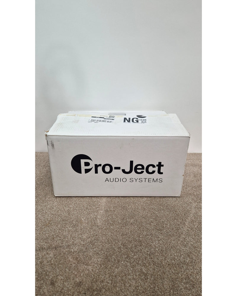 Pro-Ject Debut Carbon DC - Turntable - Good w/ Original Box & Power Supply - image 2