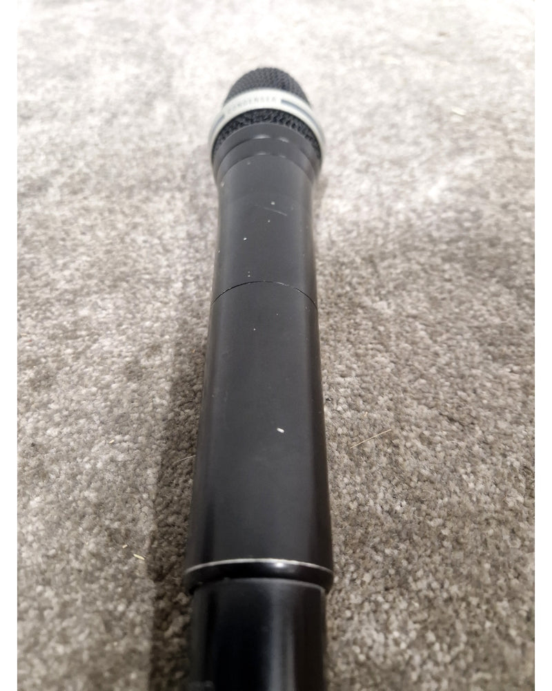 AKG DHT800 - Wireless Handheld Microphones - Pair - Black - Good - Image 14