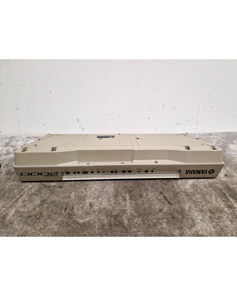 Yamaha PSR-2000 - Digital Keyboard - Silver/Gray - Very Good w/ stands - Image 13