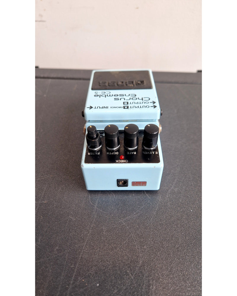 Boss CE-5 Chorus ensemble - Effects Pedal - Very Good w/ Original Box - image 9